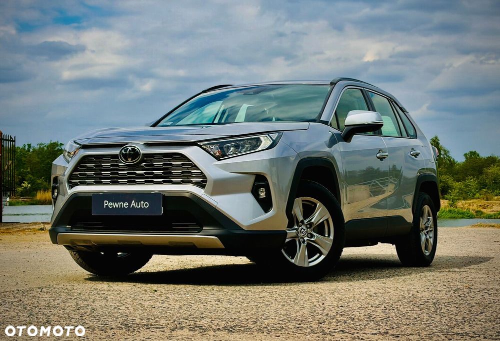 Toyota RAV4 - 1