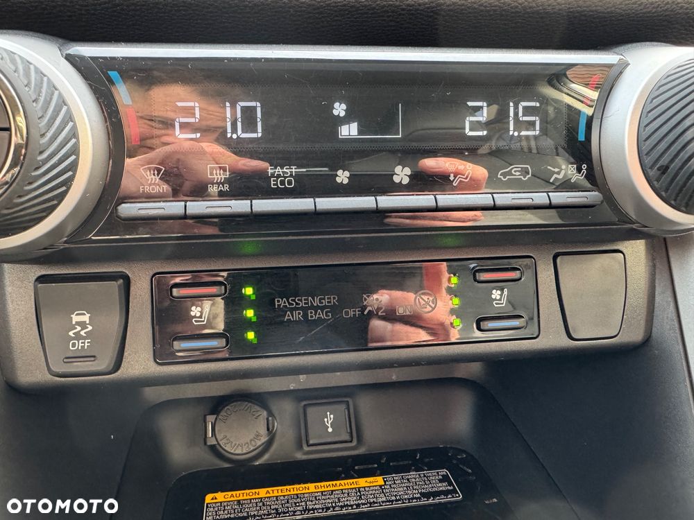 Toyota RAV4 2.5 Hybrid Executive 4x4 - 24