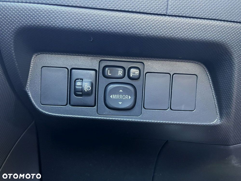 Toyota Auris 1.8 Hybrid Life - 16