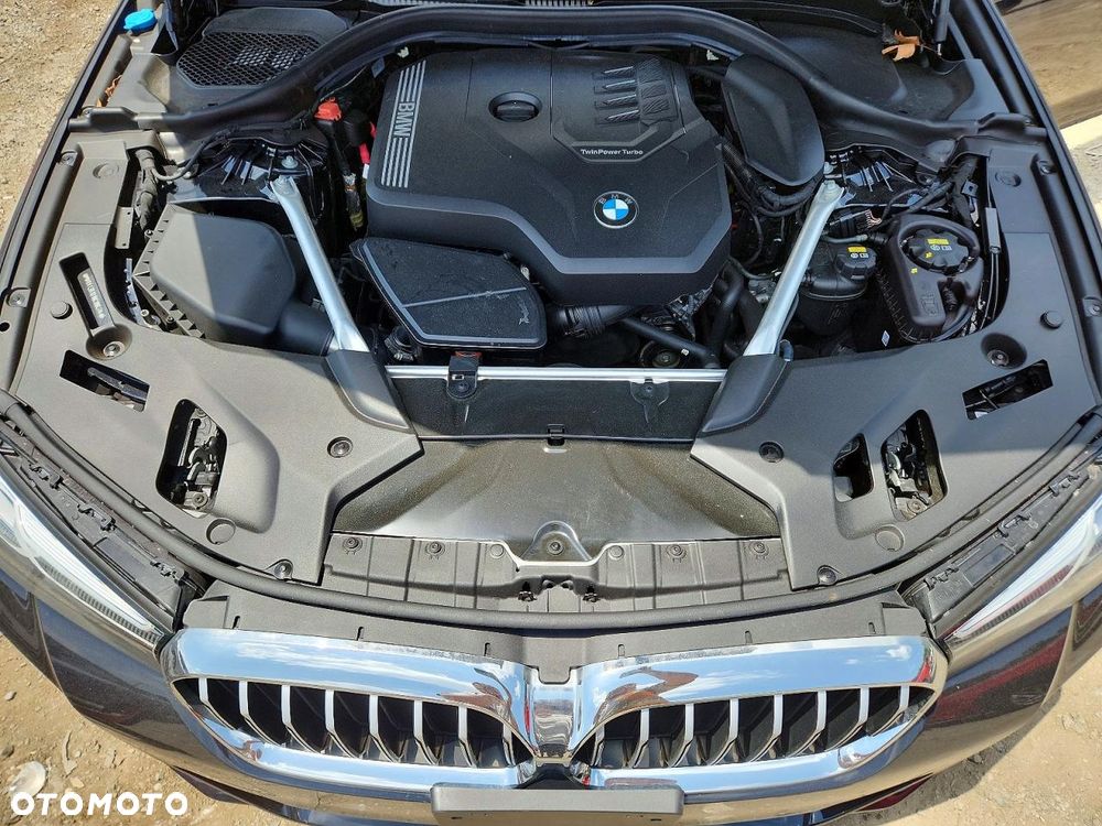 BMW Seria 5 530i xDrive M Sport Edition - 11