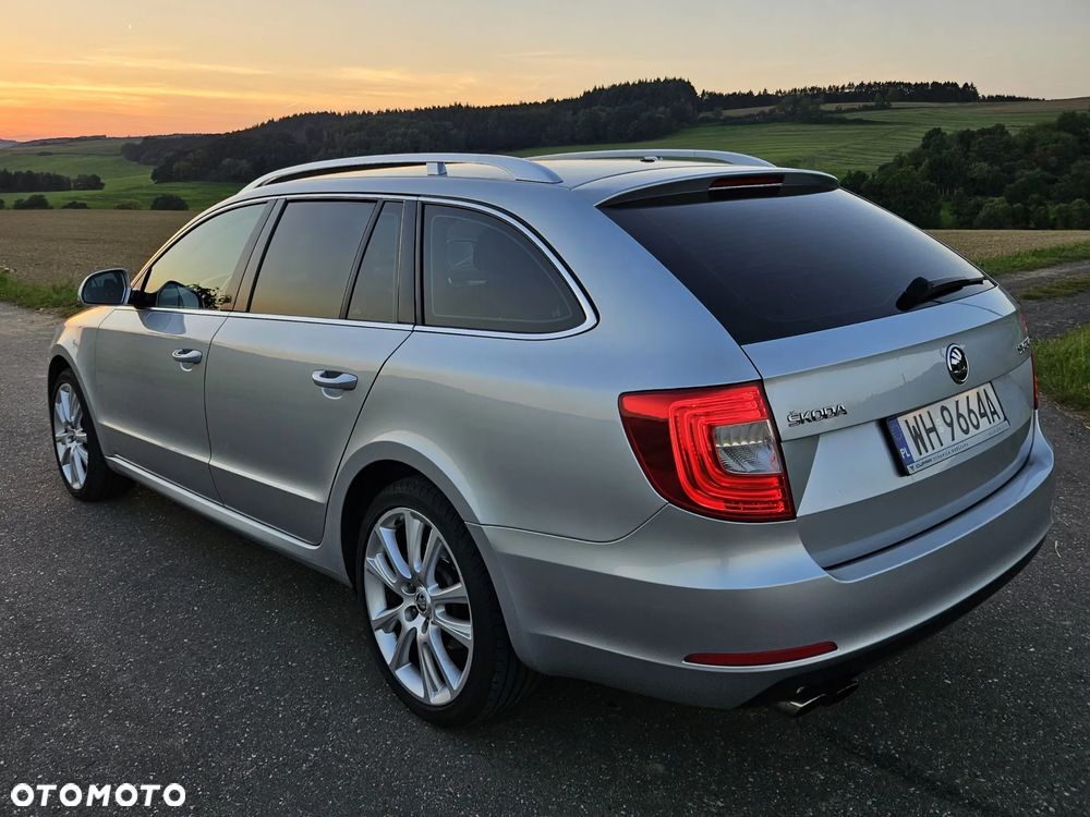 Skoda Superb 2.0 TDI Ambition - 3
