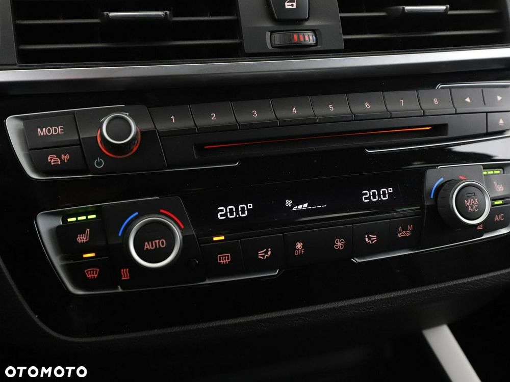 BMW Seria 1 118d Edition Metropolitan - 27
