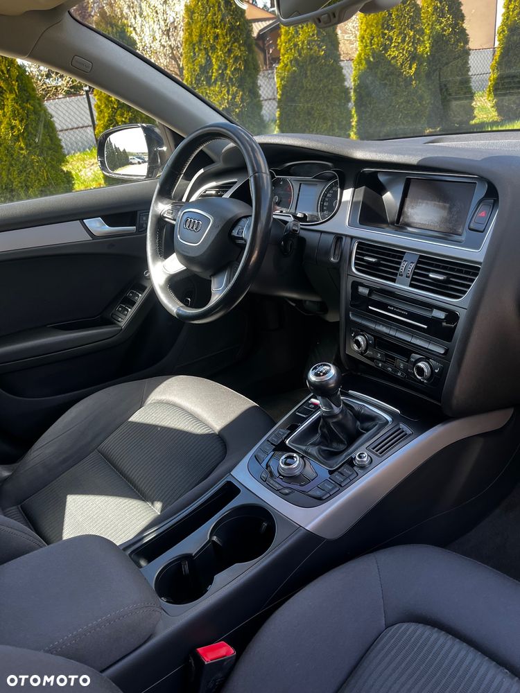 Audi A4 Limousine - 28