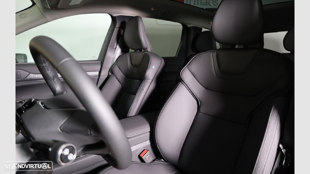 Volvo EX 90 — fotografia 18