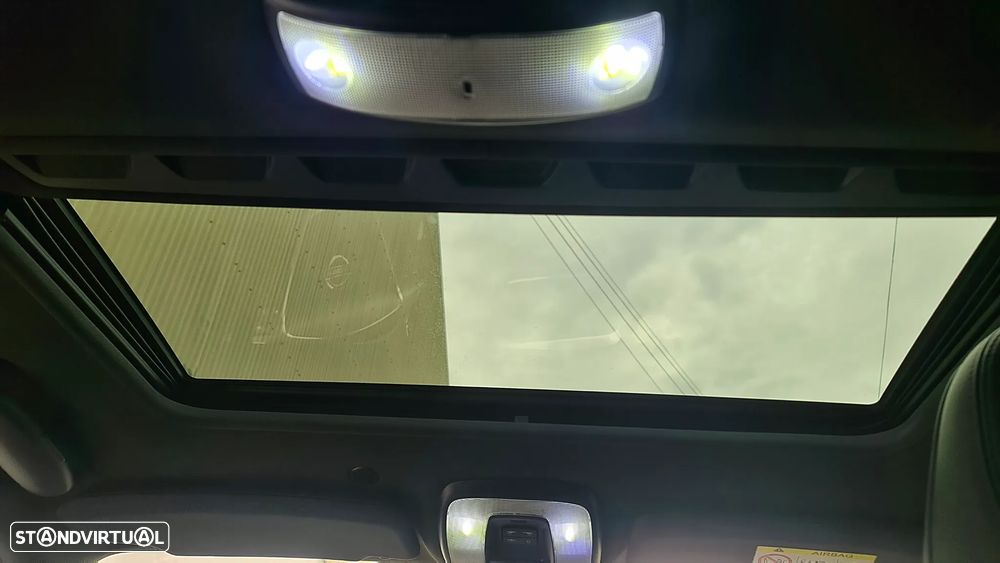 Volvo V60 2.4 D6 R-Design Sum.AWD Phev - 16