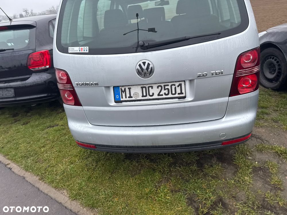 Volkswagen Touran 1.9 TDI DPF Blue Motion Freestyle - 3