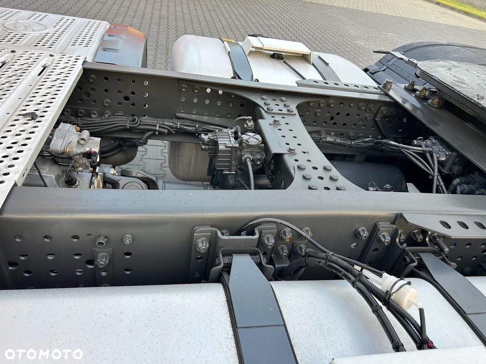 Mercedes-Benz ACTROS 450 STANDARD - 9
