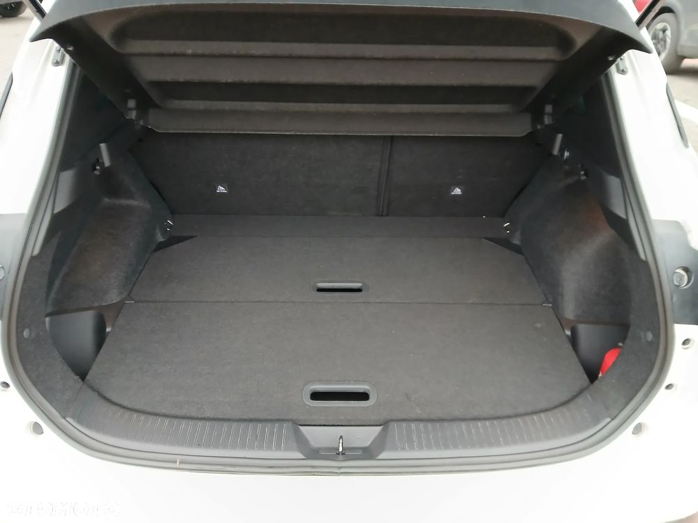 Nissan Qashqai 1.3 DIG-T MHEV Premiere Edition - 5