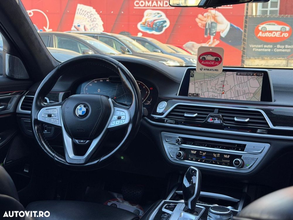 BMW Seria 7 - 8