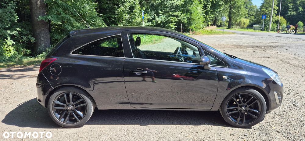 Opel Corsa 1.4 16V Cosmo - 6