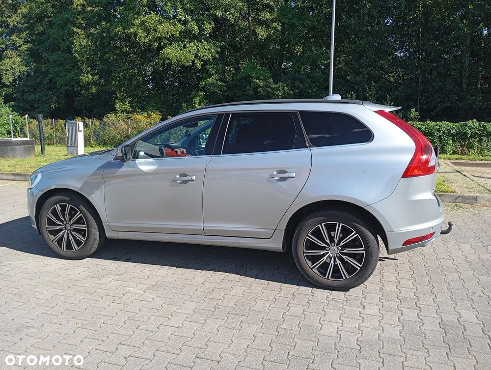 Volvo XC 60 D4 Drive-E Momentum - 11