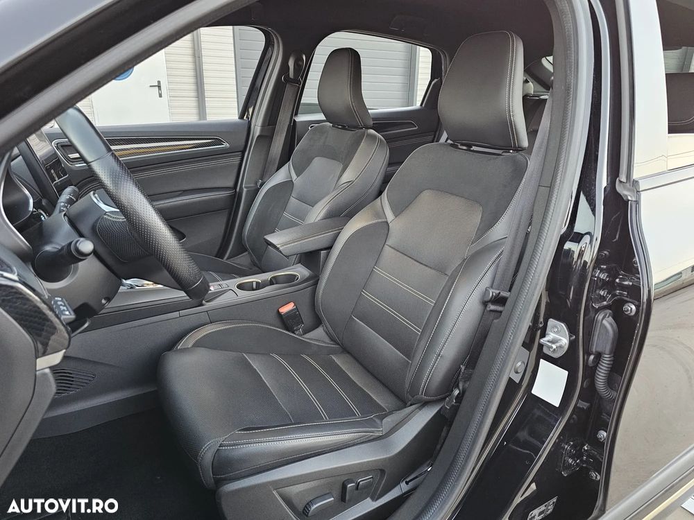 Renault Arkana E-TECH Hybrid RS Line - 14