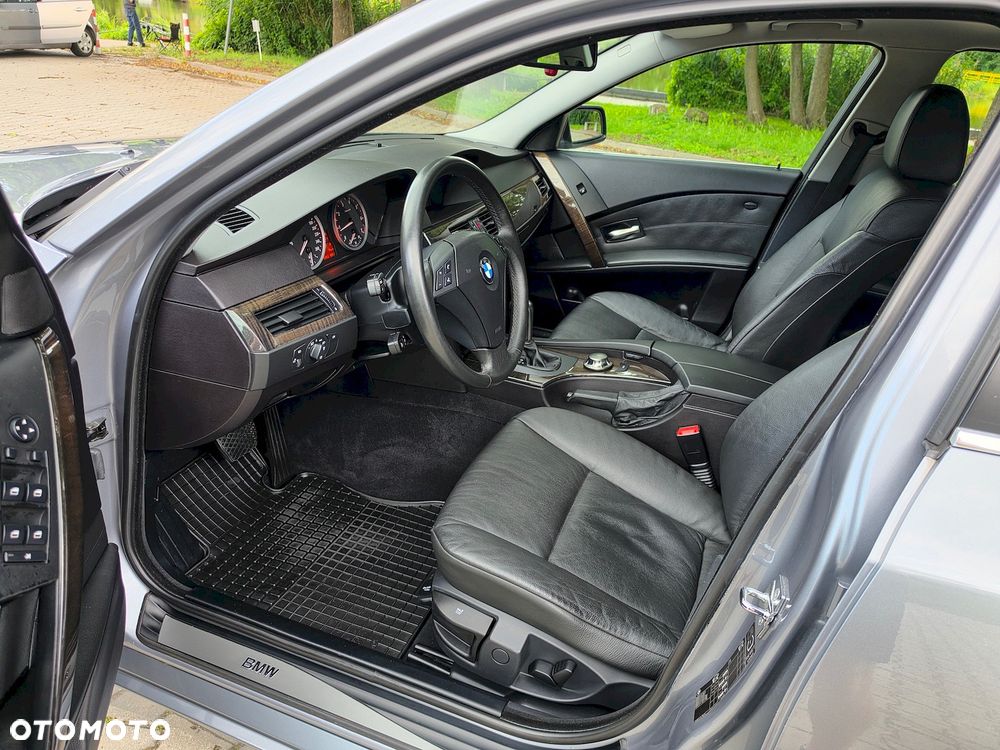 BMW Seria 5 - 16