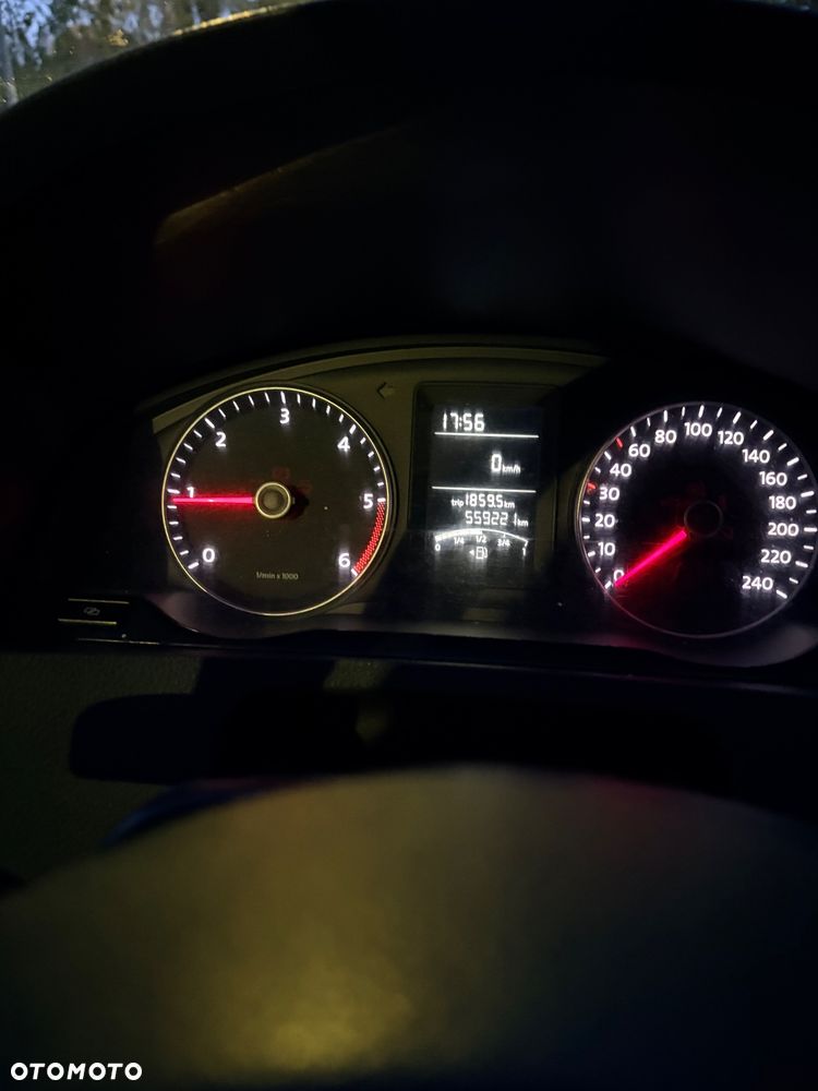 Volkswagen Transporter 2010 photo 5