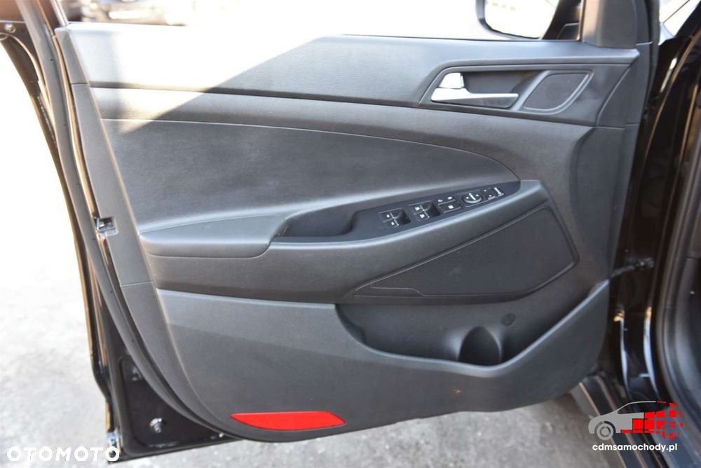 Hyundai Tucson 1.6 GDI BlueDrive Style 2WD - 13