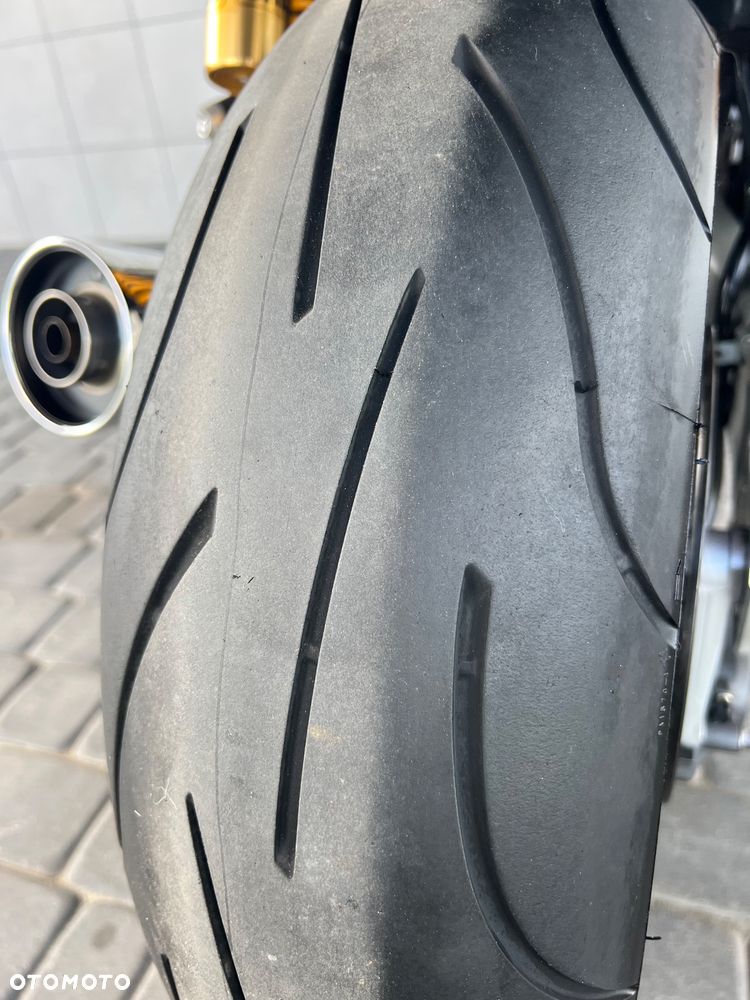Yamaha XJR - 38