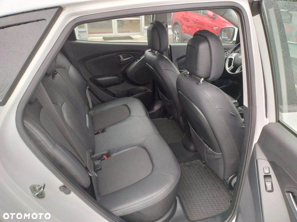 Hyundai ix35 - 12