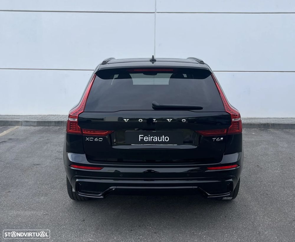 Volvo XC 60 2.0 T6 PHEV Plus Dark AWD - 12