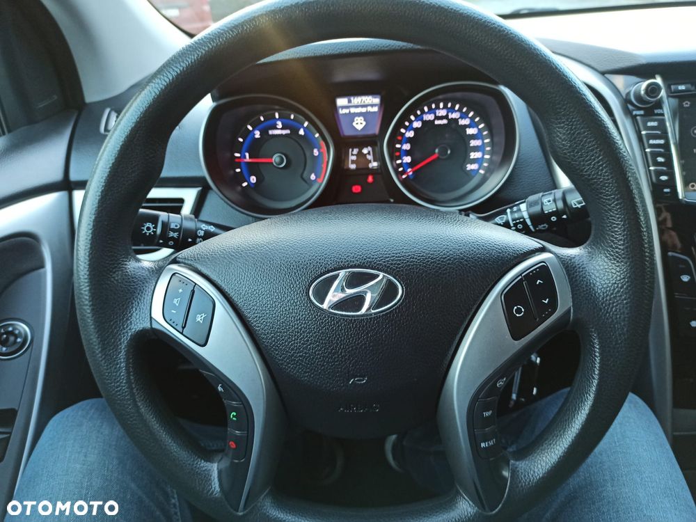 Hyundai i30 1.6 CRDi Comfort - 14