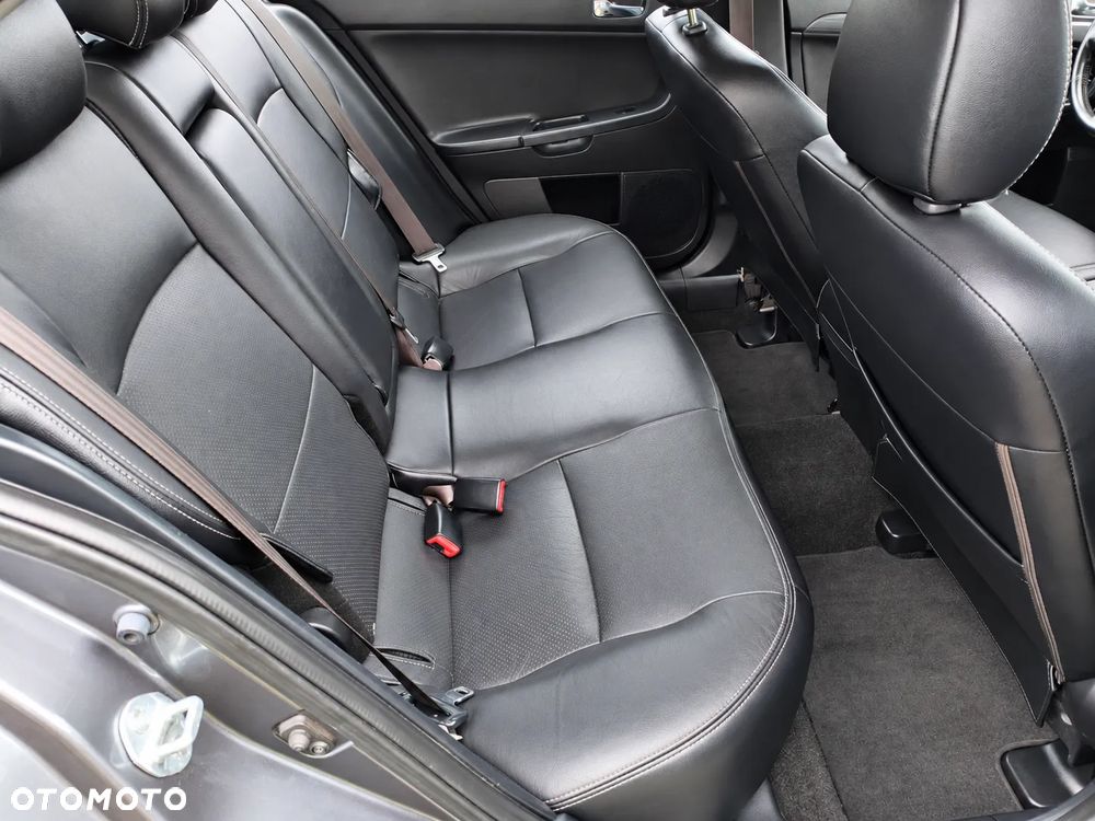 Mitsubishi Lancer 1.8 Instyle NAVI - 32