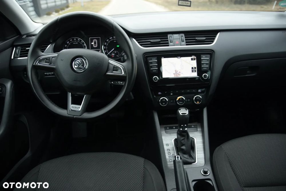 Skoda Octavia 2.0 TDI 4x4 DSG Scout - 25