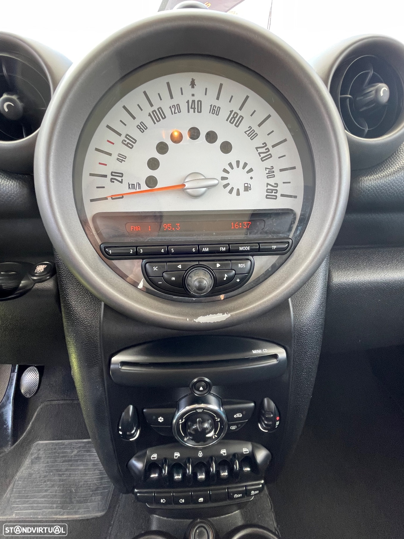 MINI Countryman Cooper D - 16