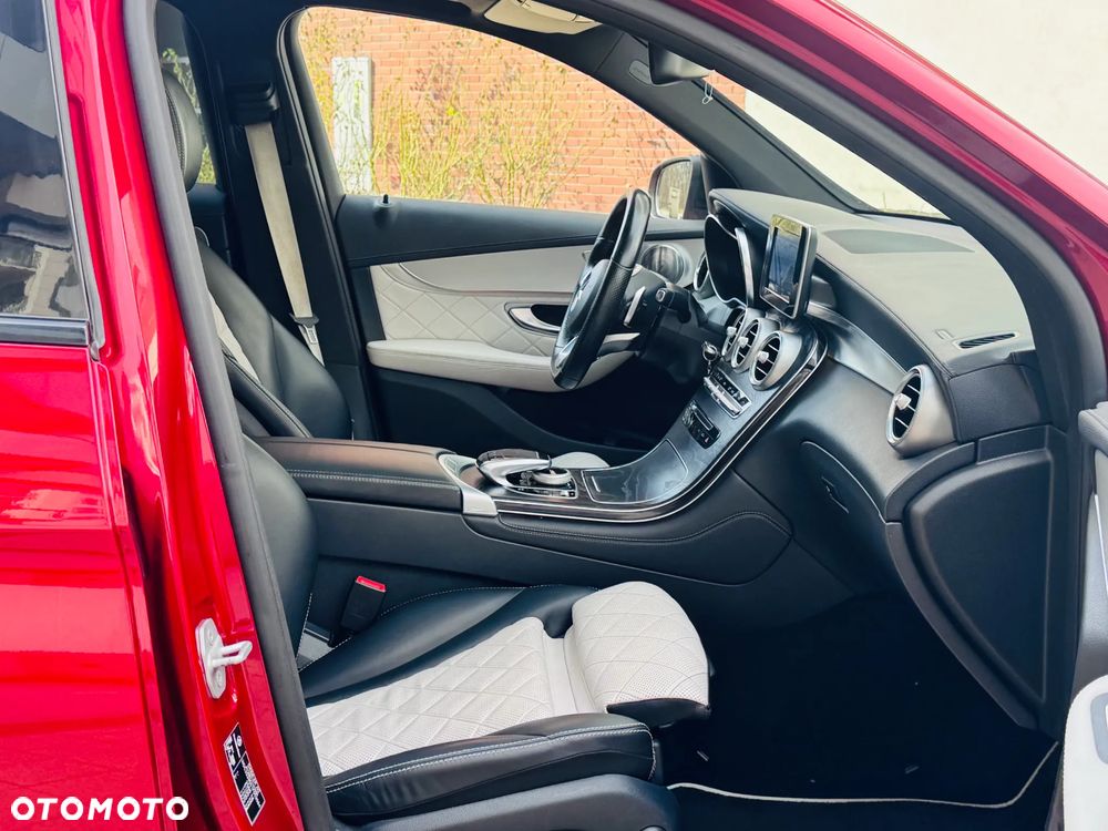 Mercedes-Benz GLC - 28