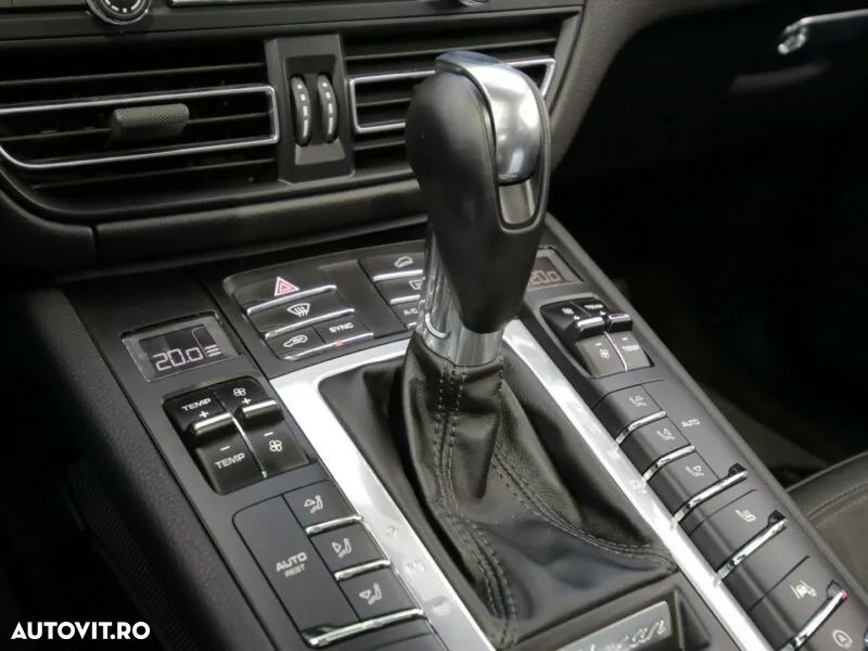 Porsche Macan PDK - 12