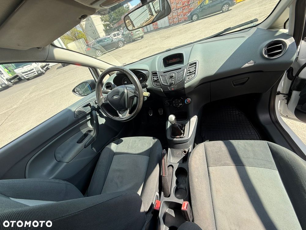 Ford Fiesta - 8