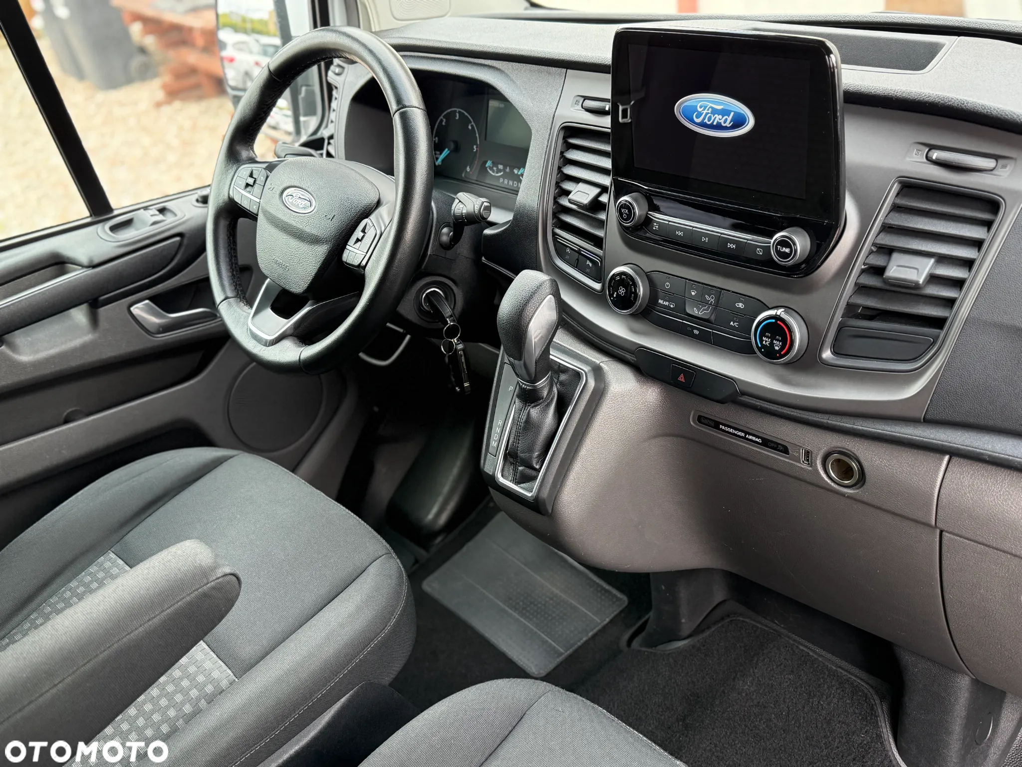 Ford Transit Custom 340 L2H2 VA Autm Nugget Plus - 17
