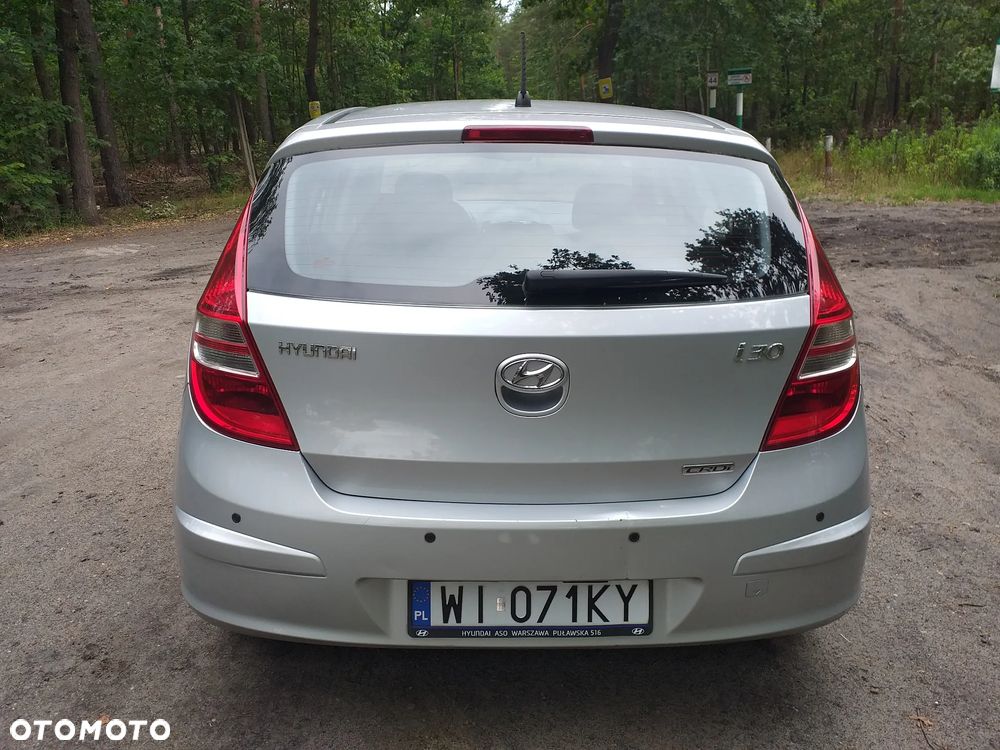 Hyundai i30 1.6 CRDi Base + - 4