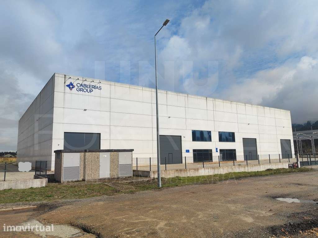 Armazém Industrial para Arrendamento em Gandra, Valença - 4.500 m² - Grande imagem: 3/13