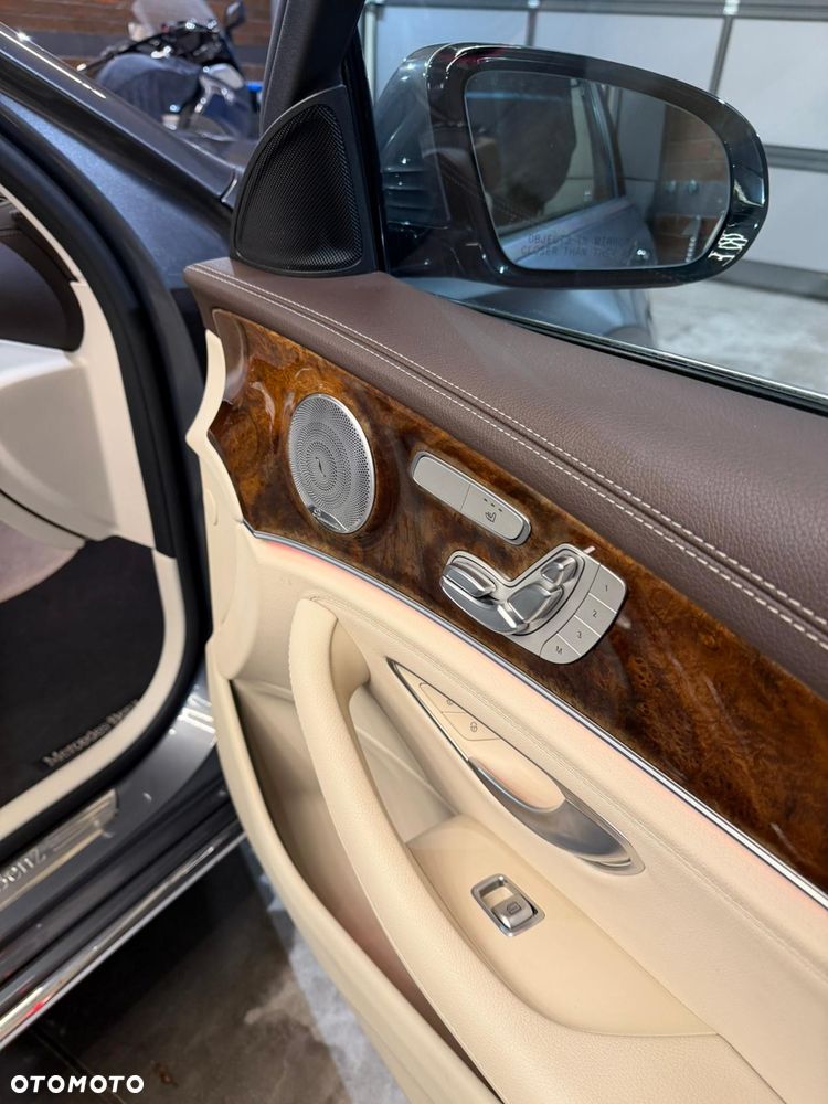 Mercedes-Benz Klasa E - 30