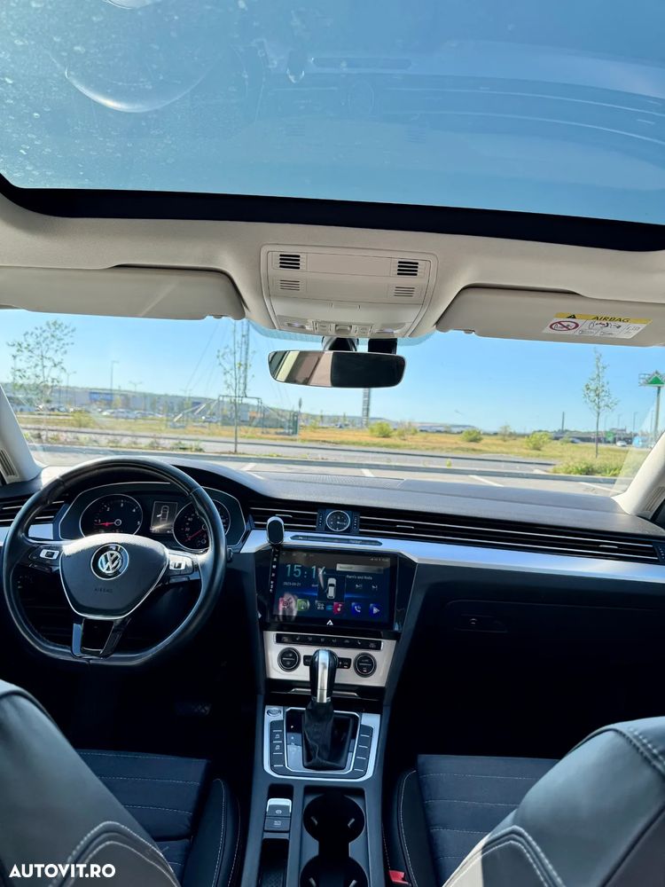 Volkswagen Passat 2.0 TDI DSG Comfortline - 10