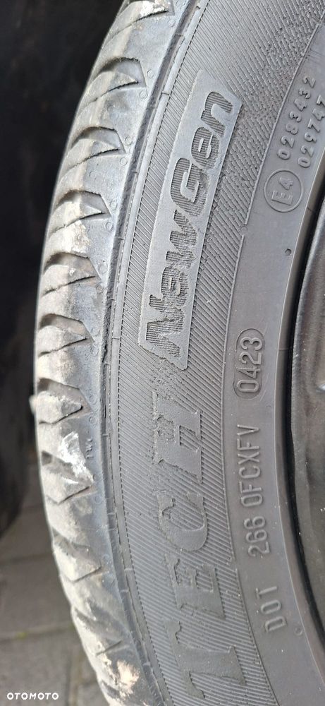 Volkswagen Transporter - 22