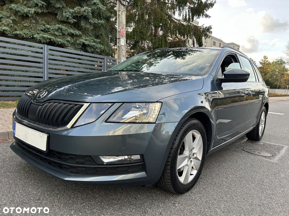 Skoda Octavia 2.0 TDI Ambition DSG - 1