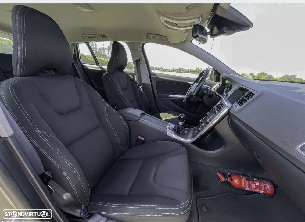 Volvo V60 D2 - 23