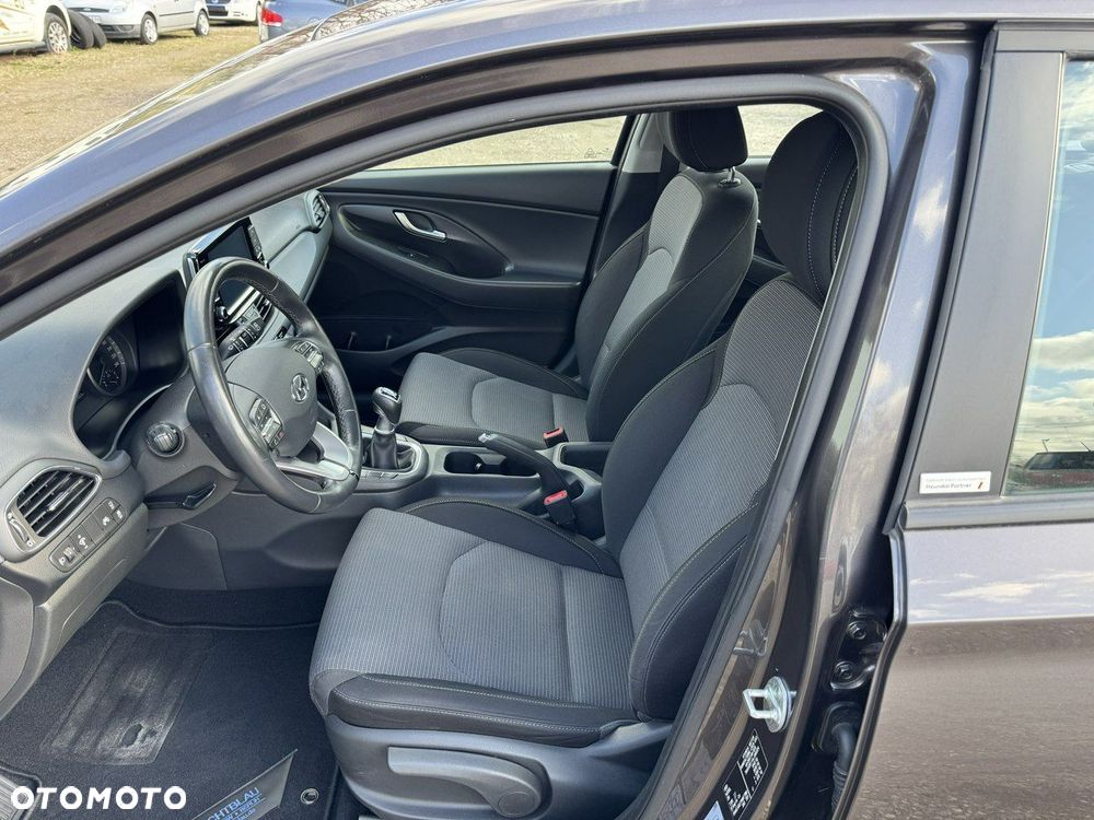 Hyundai i30 - 23