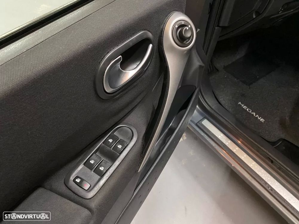 Renault Mégane 1.5 dCi Dynamique - 14