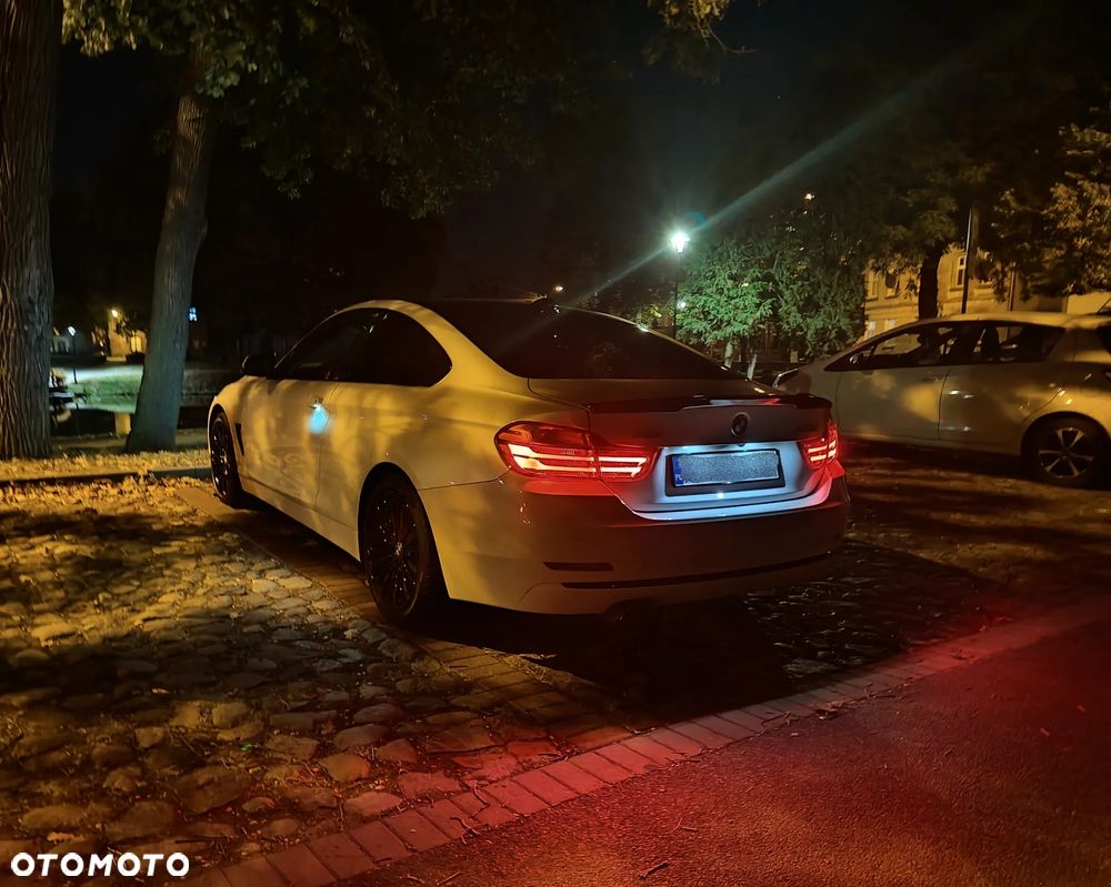 BMW Seria 4 428i xDrive Luxury Line - 32