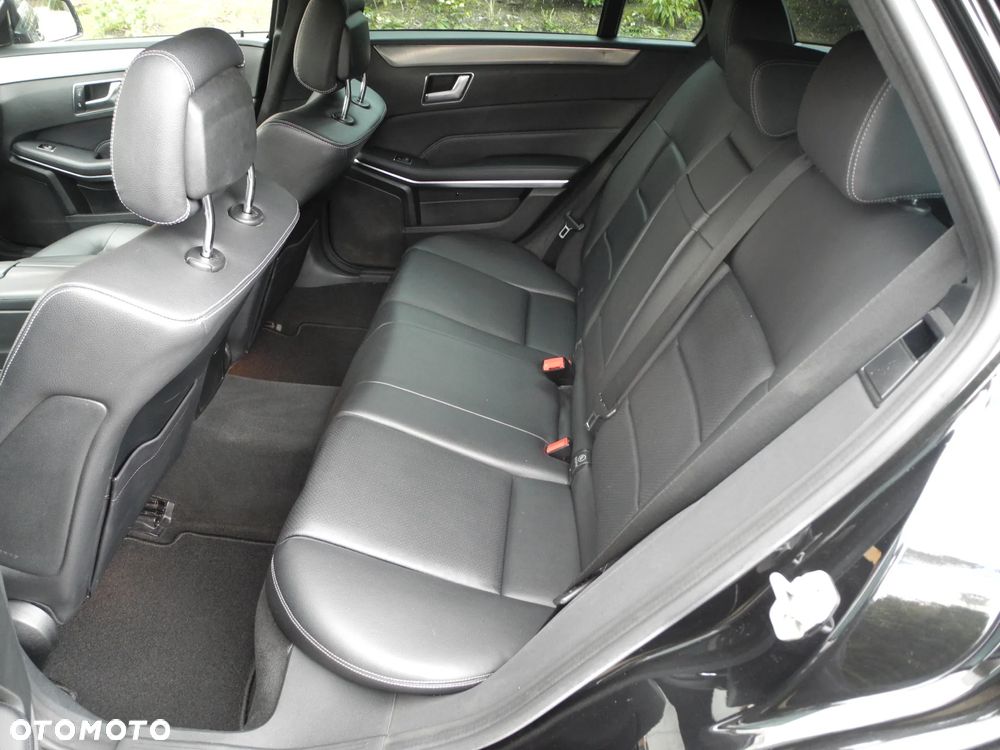 Mercedes-Benz Klasa E - 17