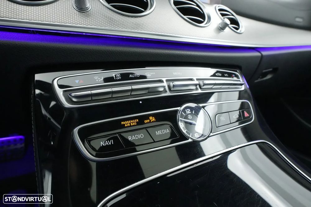 Mercedes-Benz E 220 d AMG - 28
