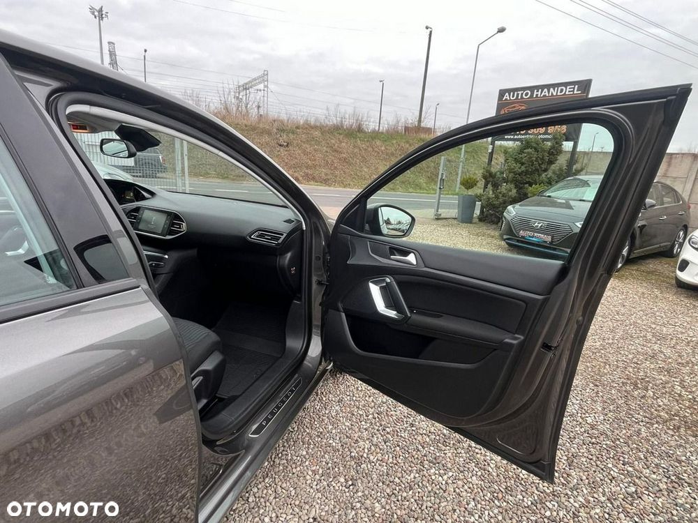 Peugeot 308 PureTech 130 Active Pack - 32