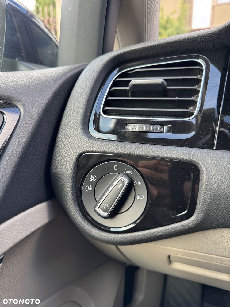 Volkswagen Golf VII 2.0 TDI BMT Highline DSG - 9