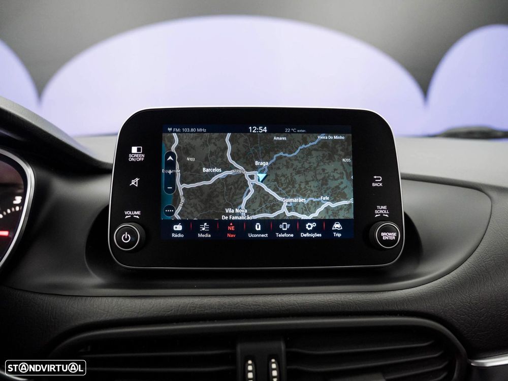 Fiat Tipo Station Wagon 1.3 M-Jet Lounge - 23