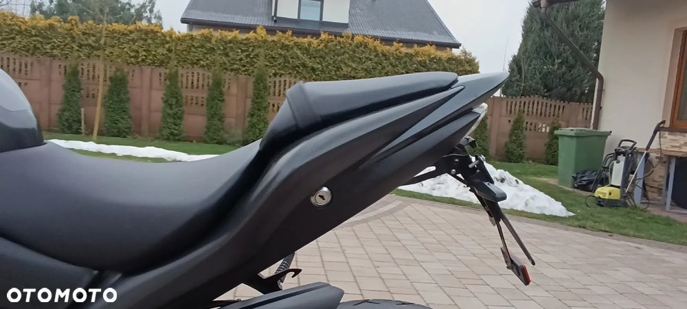 Suzuki GSX 1000 - 34