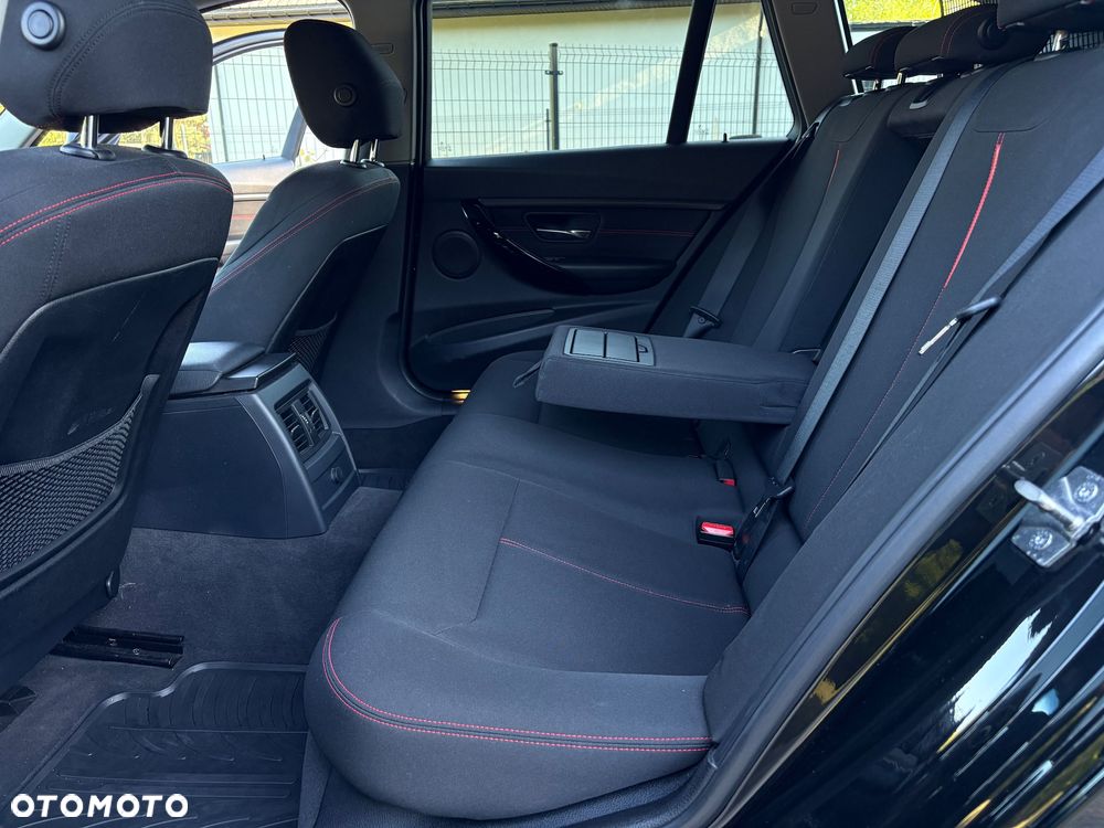 BMW Seria 3 320d Blue Performance Sport Line - 21