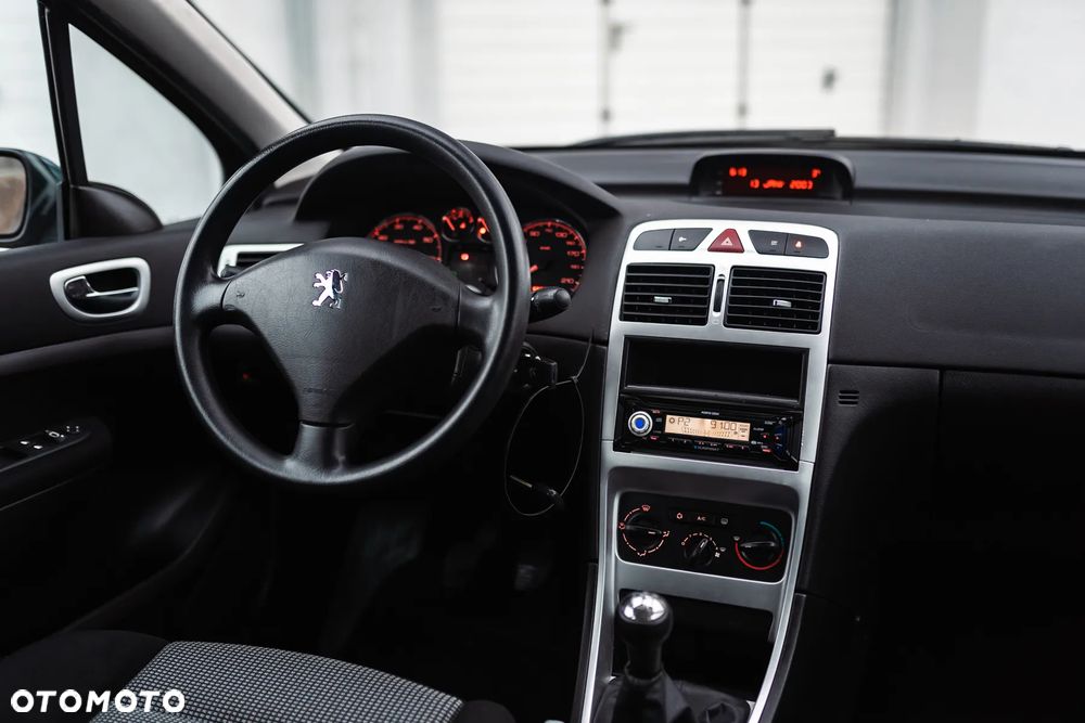 Peugeot 307 - 12