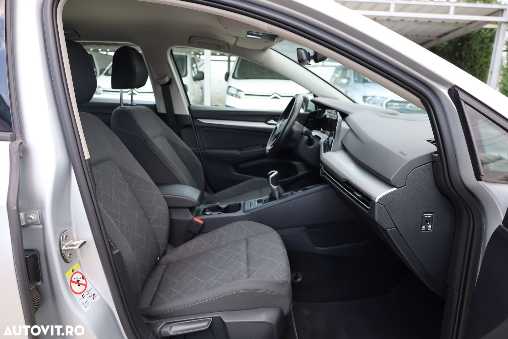 Volkswagen Golf 2.0 TDI Life - 12