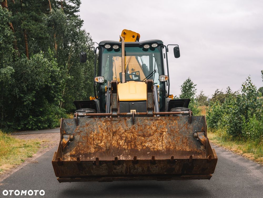 JCB 4CX - 3